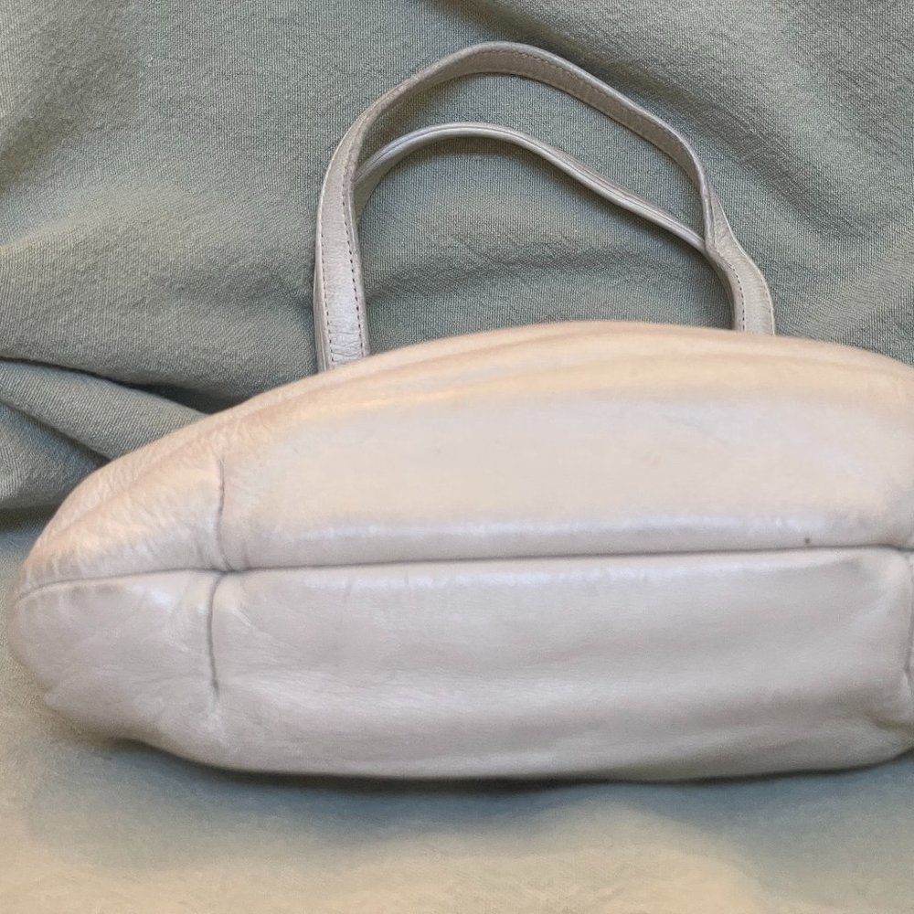 Purse - Picture 5 of 9